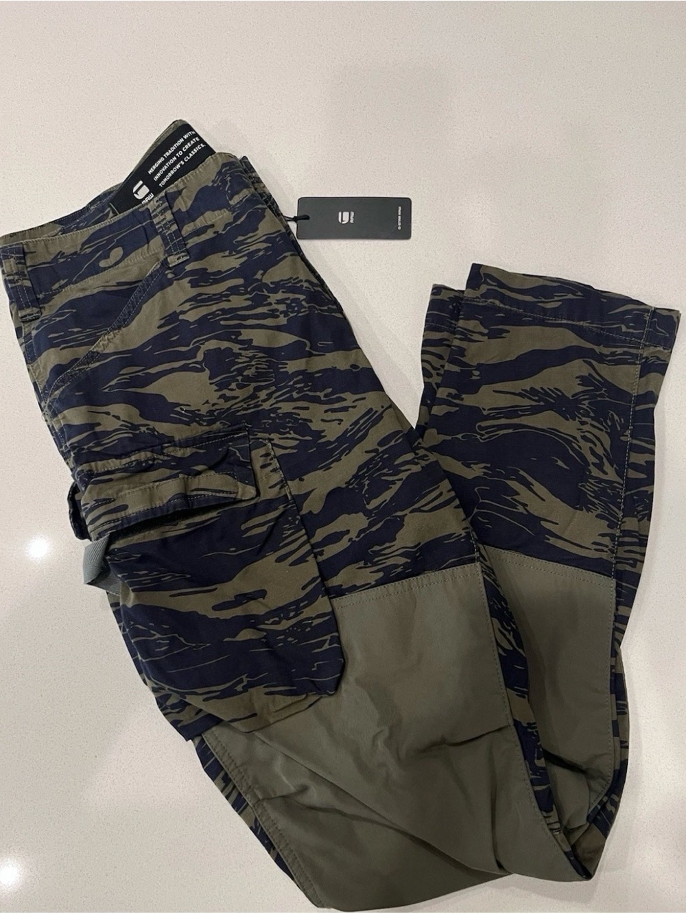 G-Star Men's Tiger Camo Cargo Pants - Olive & Black